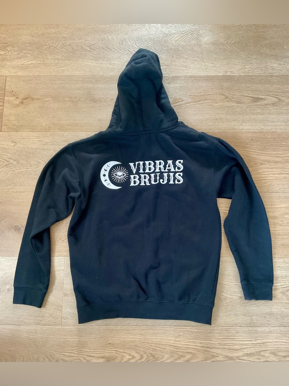 VIBRAS BRUJIS -Black Pullover Hoodie- Medium - Gently Used - Picture 2 of 3